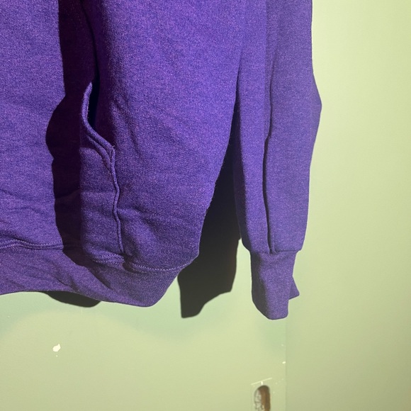 Purple hoodie - Picture 3 of 6